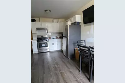 86-15 Britton Ave, Elmhurst, NY 11373 - Photo 5