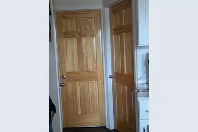 86-15 Britton Ave, Elmhurst, NY 11373 - Photo 21