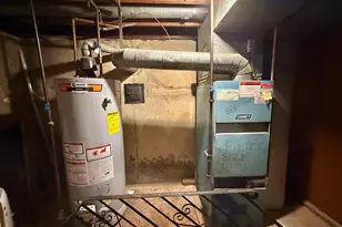 164-10 Foch Blvd, Jamaica, NY 11434 - Photo 21