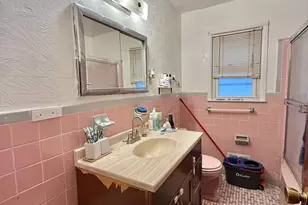 164-10 Foch Blvd, Jamaica, NY 11434 - Photo 17