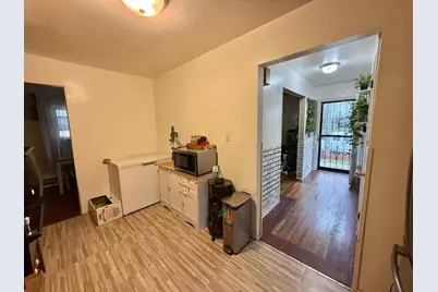 16410 Foch Boulevard, Jamaica, NY 11434 - Photo 15