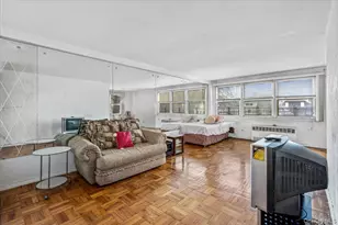 90-59 56th Ave, Elmhurst, NY 11373 - Photo 7