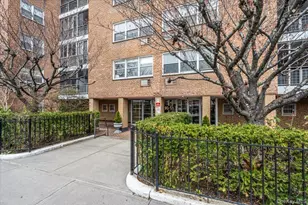 90-59 56th Ave, Elmhurst, NY 11373 - Photo 23