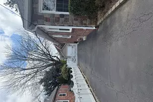 1905 Bryant Pl, Baldwin, NY 11510 - Photo 3