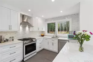 27 Ely Brook Rd, East Hampton, NY 11937 - Photo 3