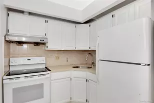 41-23 76th St, Elmhurst, NY 11373 - Photo 5