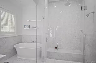 25 Brewster Ln E, East Setauket, NY 11733 - Photo 33