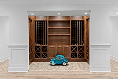 25 Brewster Lane E, East Setauket, NY 11733 - Photo 41