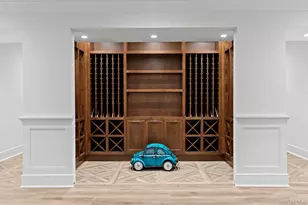 25 Brewster Ln E, East Setauket, NY 11733 - Photo 41