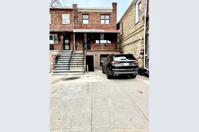 1031 E 215th St, Bronx, Ny, Bronx, NY 10469 - Photo 1