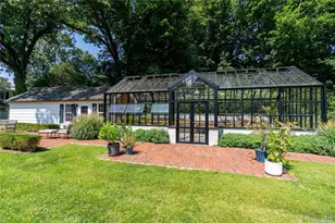 40 Piping Rock Rd, Locust Valley, NY 11560 - Photo 31