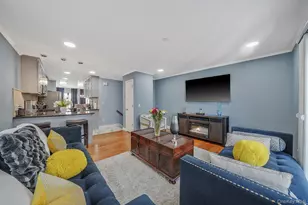 531 Ray St, Freeport, NY 11520 - Photo 5