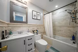 531 Ray St, Freeport, NY 11520 - Photo 15