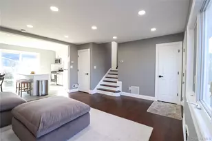 14A Earl Pl, Amityville, NY 11701 - Photo 5