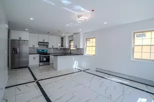 109-63 141st St, Jamaica, NY 11435 - Photo 7