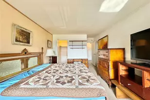 86-15 Broadway, Elmhurst, NY 11373 - Photo 9