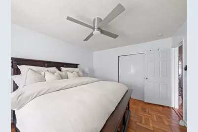 1138 E 215th Street, Bronx, NY 10469 - Photo 9