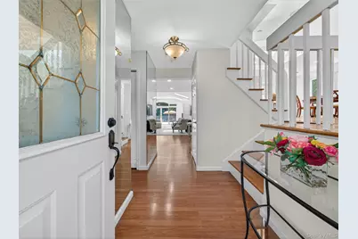 6 Wilton Circle, New City, NY 10956 - Photo 3