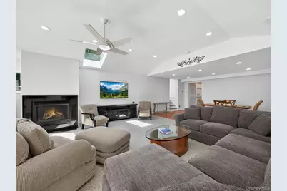 6 Wilton Circle, New City, NY 10956 - Photo 11