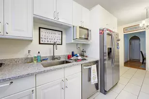 117-01 Park Ln S, Kew Gardens, NY 11415 - Photo 17