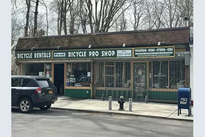 241-20 Northern Boulevard #1M, Douglaston, NY 11362 - Photo 25