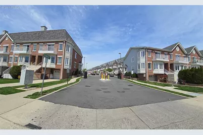 337 Park Crescent, College Point, NY 11356 - Photo 31