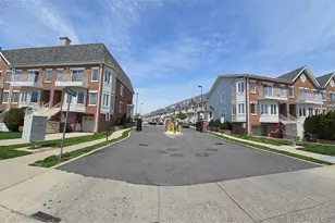 337 Park Crescent, College Point, NY 11356 - Photo 31