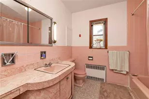 420 Old Country Rd, Melville, NY 11747 - Photo 17