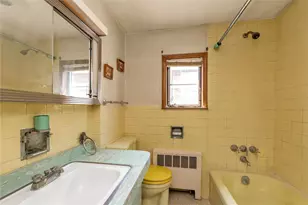 420 Old Country Rd, Melville, NY 11747 - Photo 25