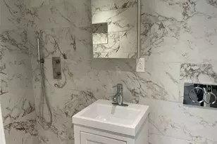 245-39 147th Dr, Rosedale, NY 11422 - Photo 15