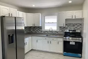 245-39 147th Dr, Rosedale, NY 11422 - Photo 43