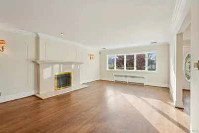 808 Wolfs Lane, Pelham, NY 10803 - Photo 7