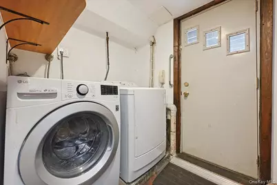 33 Dartmouth Street, Valley Stream, NY 11581 - Photo 29