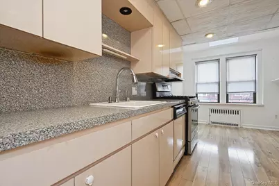 33 Dartmouth Street, Valley Stream, NY 11581 - Photo 13