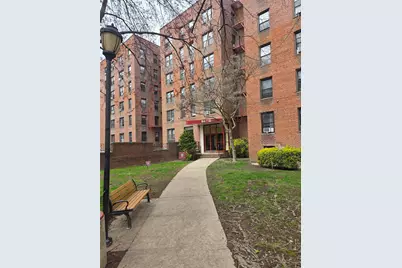 150-10 71st Avenue #5L, Kew Gardens, NY 11367 - Photo 1