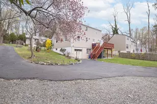 9 Durham Rd, White Plains, NY 10607 - Photo 5