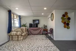 9 Durham Rd, White Plains, NY 10607 - Photo 27