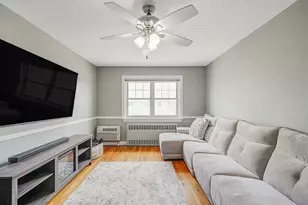 414 Merrick Rd, Rockville Centre, NY 11570 - Photo 3