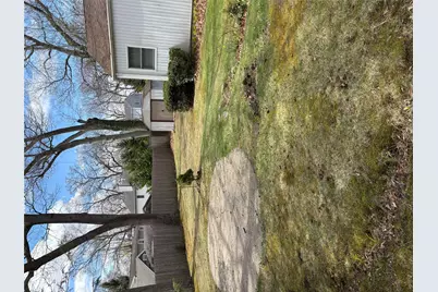 8 Dee Place, Huntington Station, NY 11746 - Photo 11