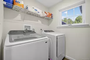 202 Ridgeline Dr, Poughkeepsie, NY 12603 - Photo 35