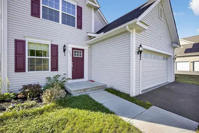 202 Ridgeline Drive, Poughkeepsie, NY 12603 - Photo 5