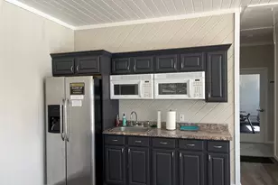 2300 Fox Hill Dr, Calverton, NY 11933 - Photo 33