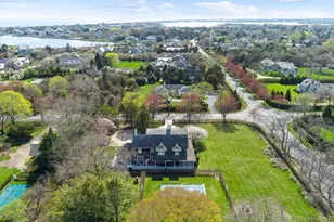 10 Post Ln, Quogue, NY 11959 - Photo 35