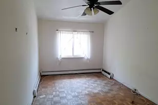 838 Pelhamdale Ave, New Rochelle, NY 10801 - Photo 9