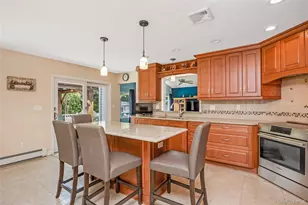 353 Thrift St, Ronkonkoma, NY 11779 - Photo 11