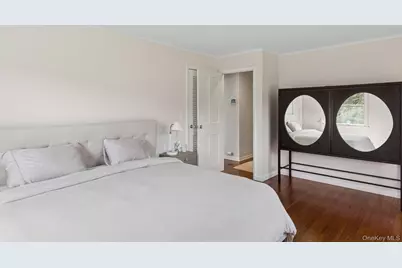 8 Niamogue Lane, Quogue, NY 11959 - Photo 17