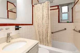 141-34 79th Ave, Flushing, NY 11367 - Photo 13