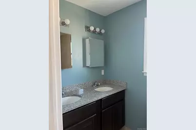 99-63 Lockwood Court, Howard Beach, NY 11414 - Photo 11