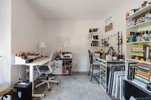 10 Sycamore Ct, Selden, NY 11784 - Photo 9