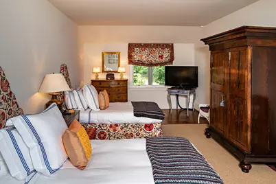 129 West Meadow Lane, Millbrook, NY 12545 - Photo 17